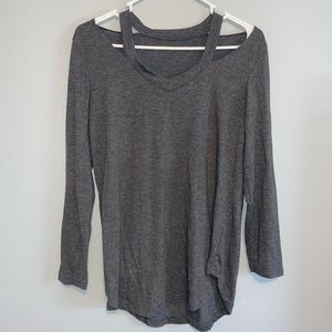 Gray long sleeve tee